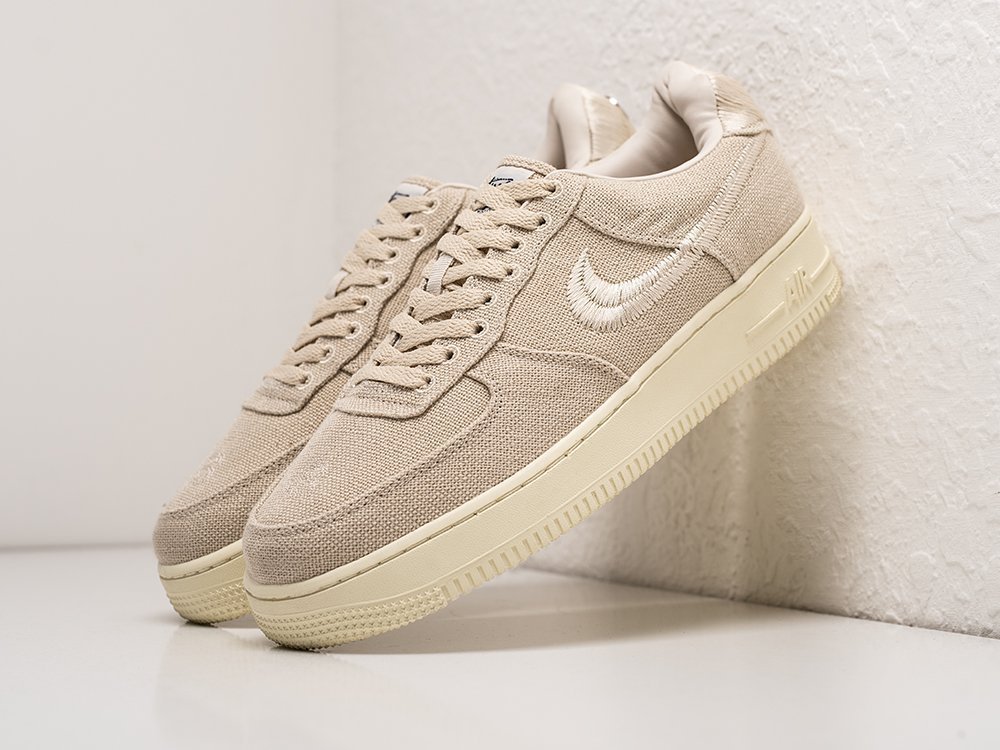 Nike air force 1 low beige suede hotsell