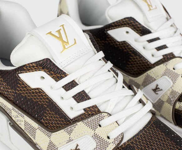 LV Trainer Sneaker. Вид 5